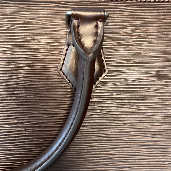 Louis Vuitton Plat Epi Moka ✨Mint condition.✨ - Picture 4 of 9